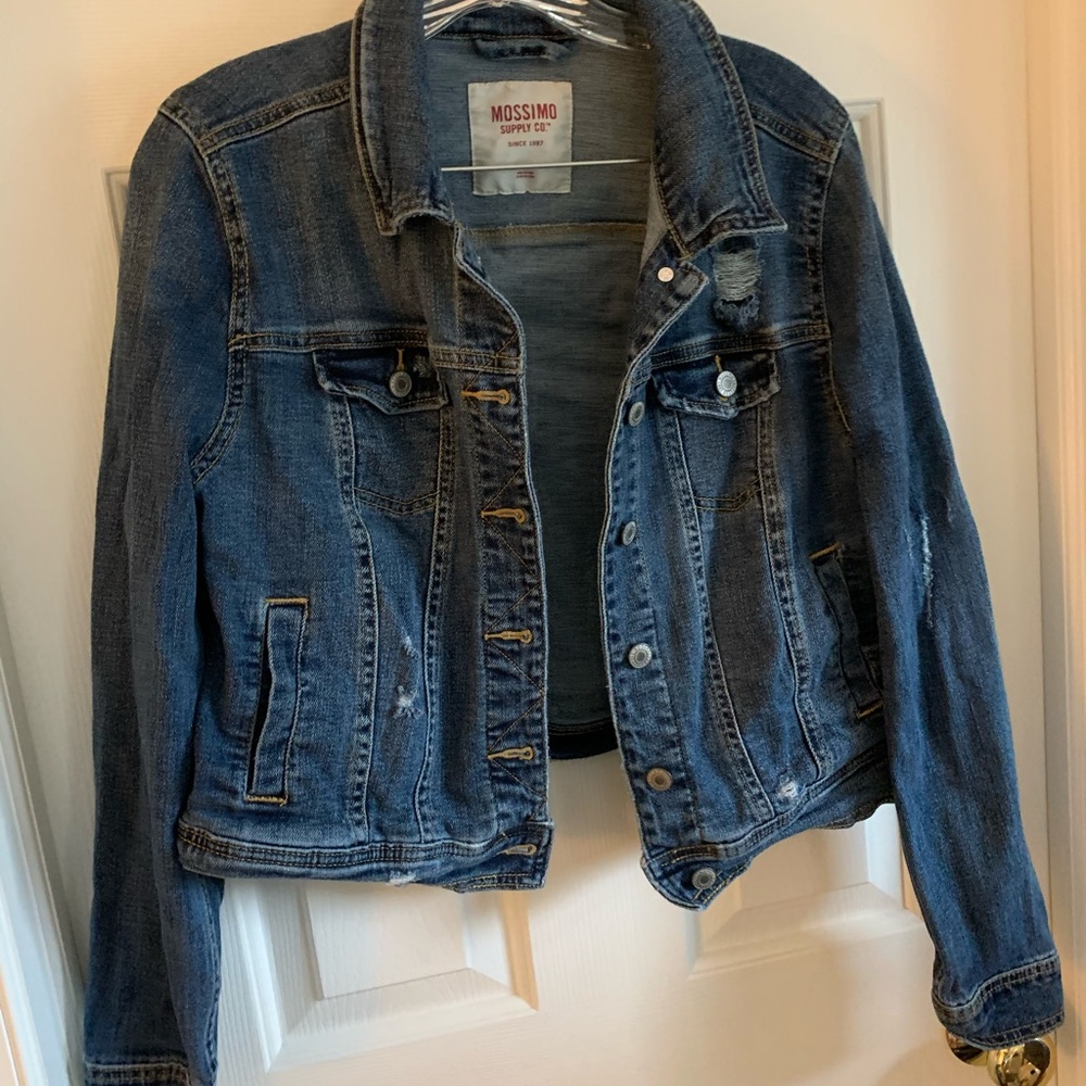 Ripped Denim Jacket ✨